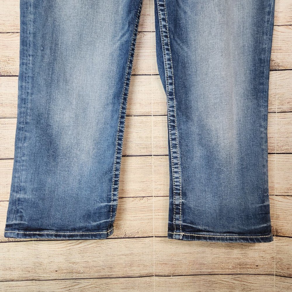 Vigoss The New York Capri Jeans Women's Size 11/12 Embellished Pockets Flaps - Picture 3 of 15
